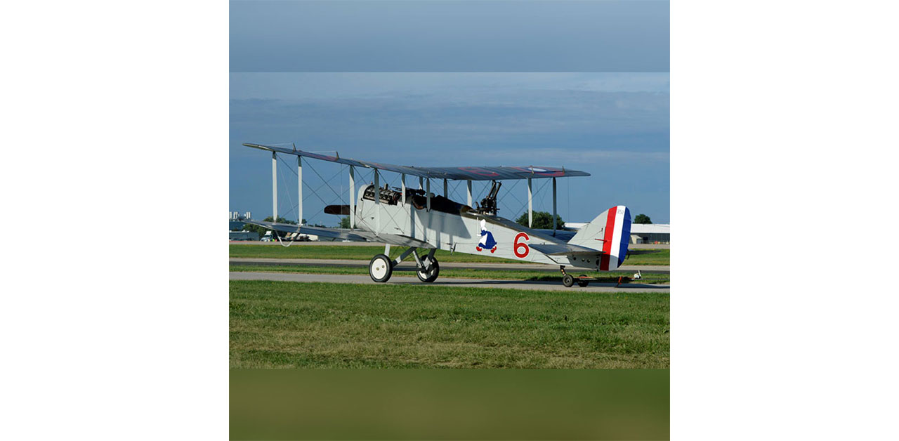 DH-4 aircraft replica